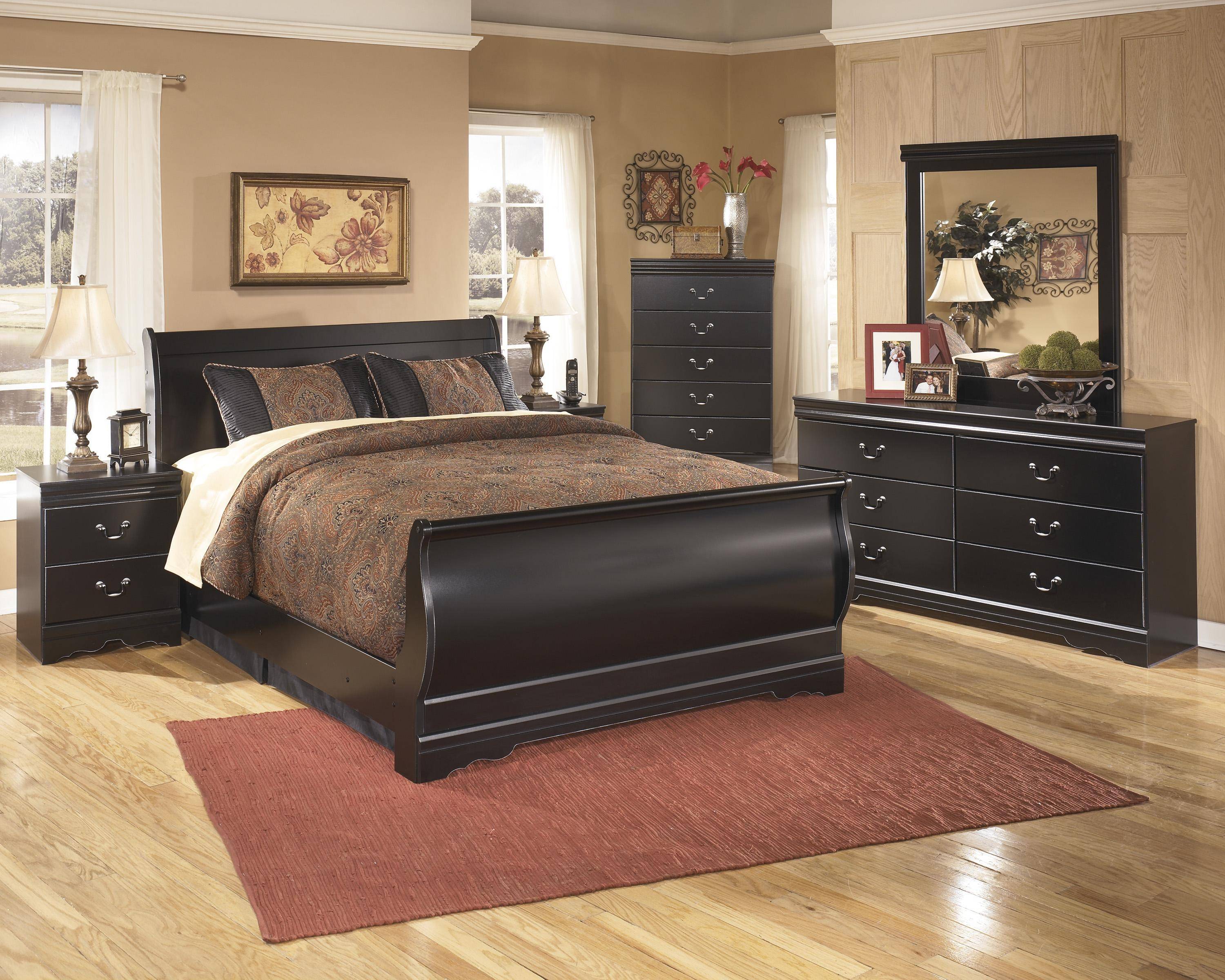 Buy Ashley Huey Vineyard Queen Sleigh Bedroom Set 6 Pcs in Black, Wood