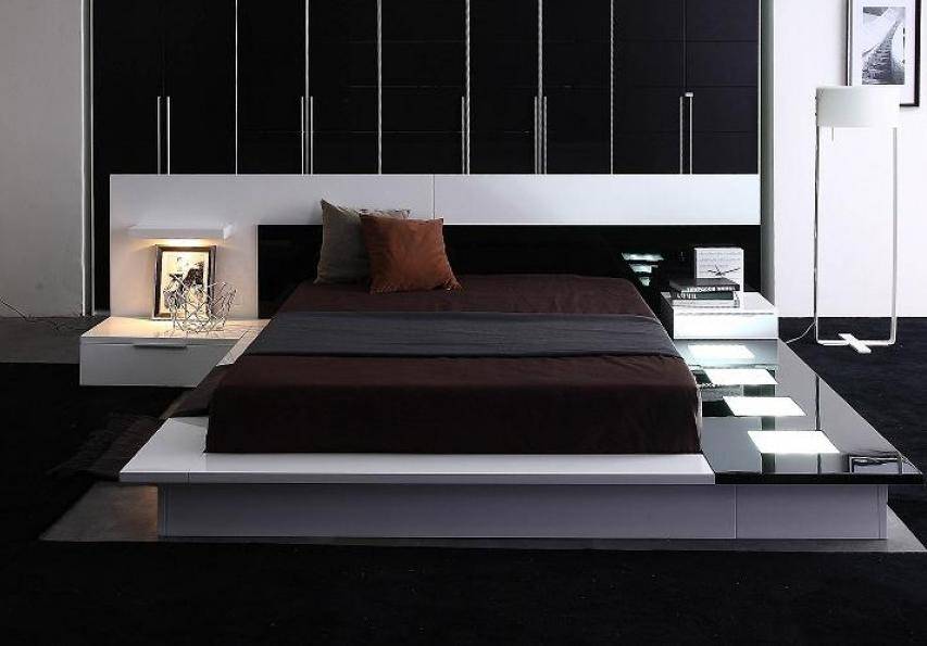 Contemporary California King Bed, Black Contemporary King Bed